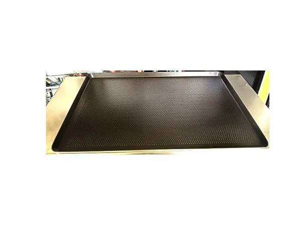 Perforirani pekarski pleh Linea Cucina