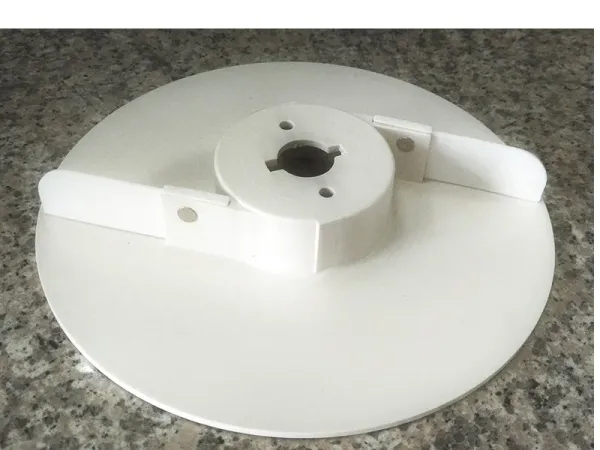 Disk za izbacivanje sa većim krilcima